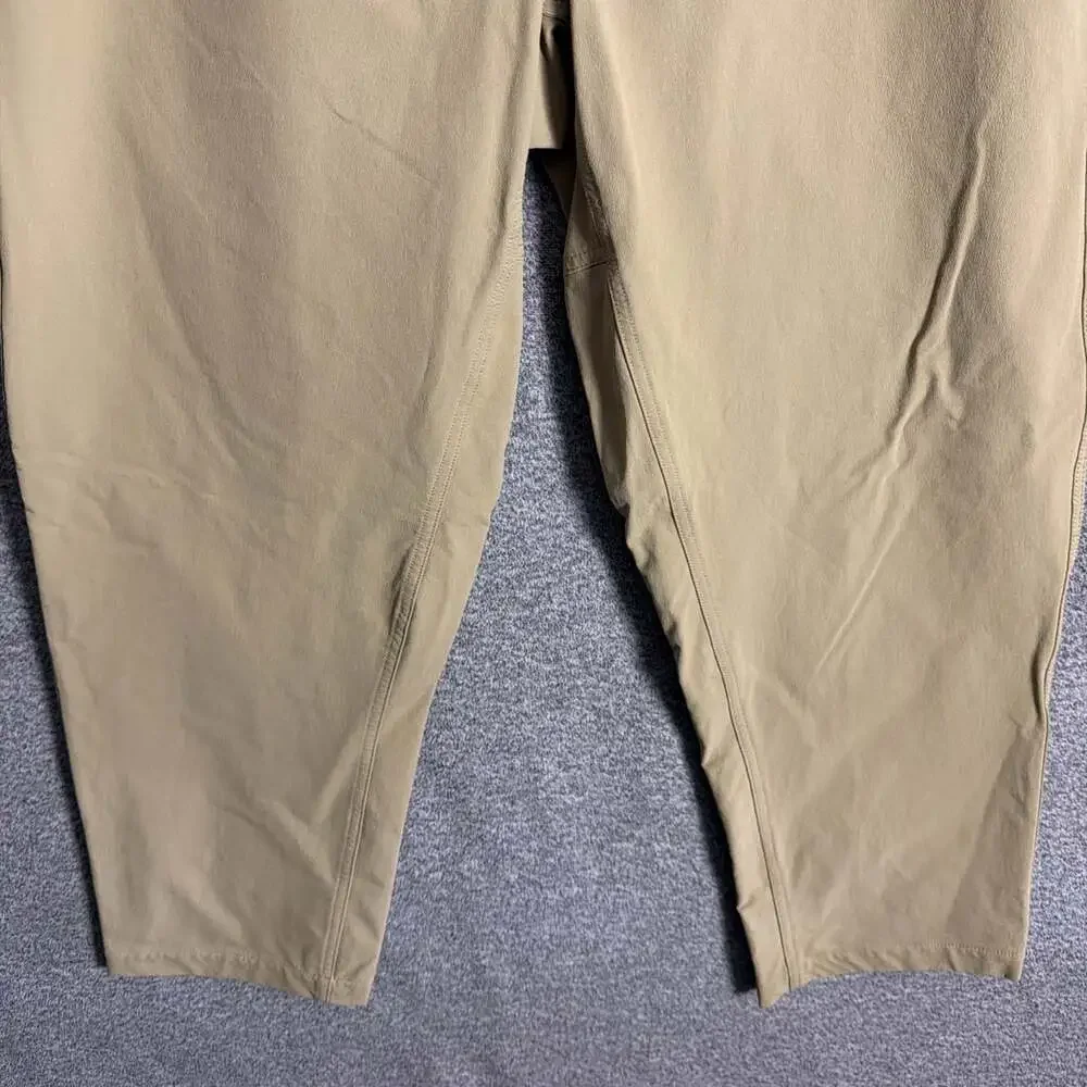 The North Face Men's Size XL Tech Easy Stretch Nylon Belted Buckle Trouser Pants